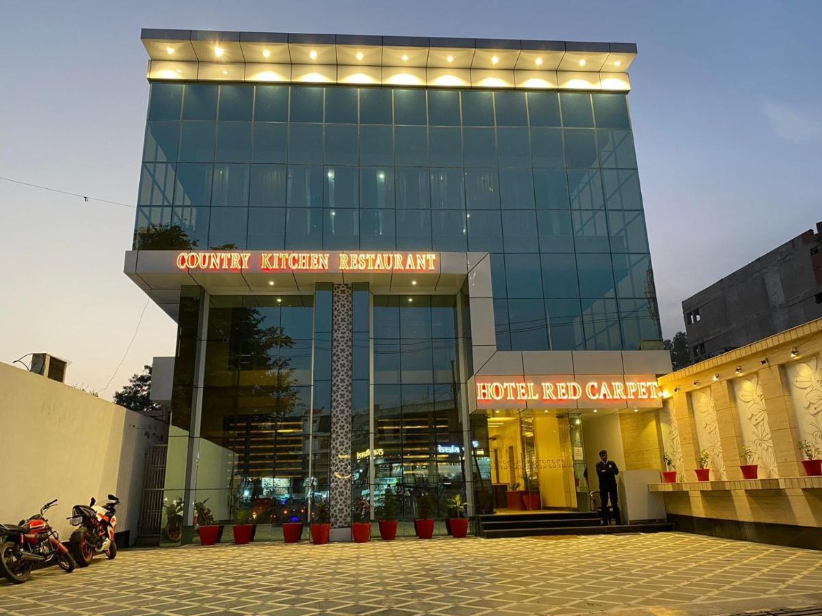 Hotel Sahib'S Red Carpet - The Family & Corporate Hotel Agra  Extérieur photo