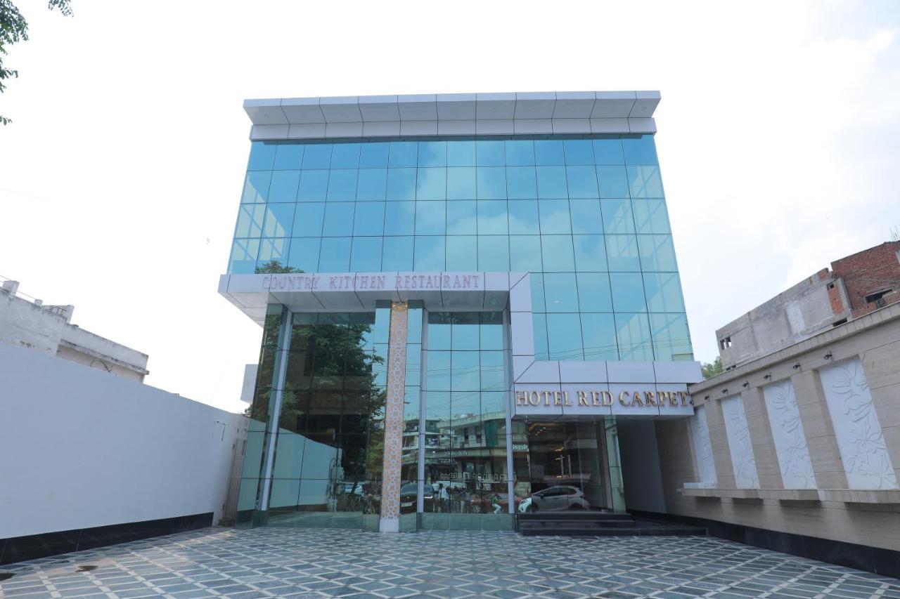 Hotel Sahib'S Red Carpet - The Family & Corporate Hotel Agra  Extérieur photo